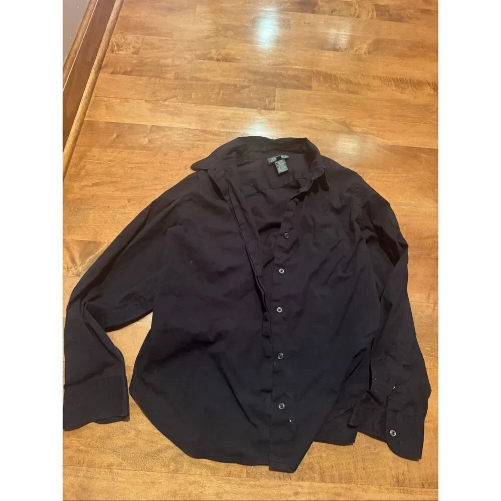 Woman’s Lauren by Ralph Lauren blouse, black size 16 read description